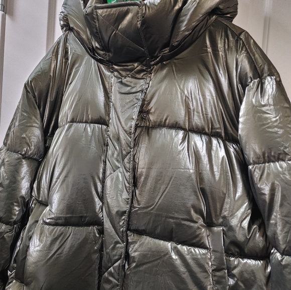 NWT Women's GAP Dark Olive Big Puff Primaloft Cropped Oversized Jacket ~ XXL - Picture 4 of 16
